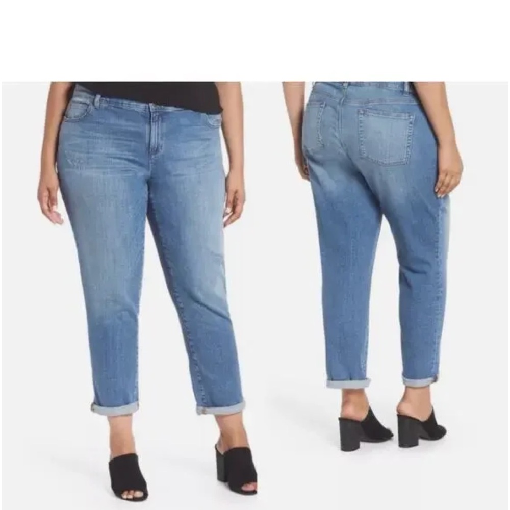 Eileen Fisher Light Wash Classic Skinny Blue Jeans